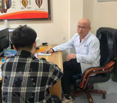 成都市|男科医师高朋磊：守护男性健康，专业男科诊疗
